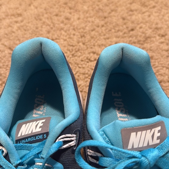 Men’s Nike shoes - Picture 4 of 8